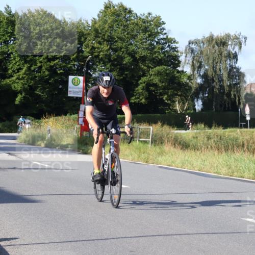 25.08.2024 - Elbe Triathlon Hamburg Fuchs,  Jonas http://msf.ph/oto/6844091 25.08.2024 09:43:14 Radfahren 376, 417, 150, 243, 507, 317, 530 meine-sportfotos.de