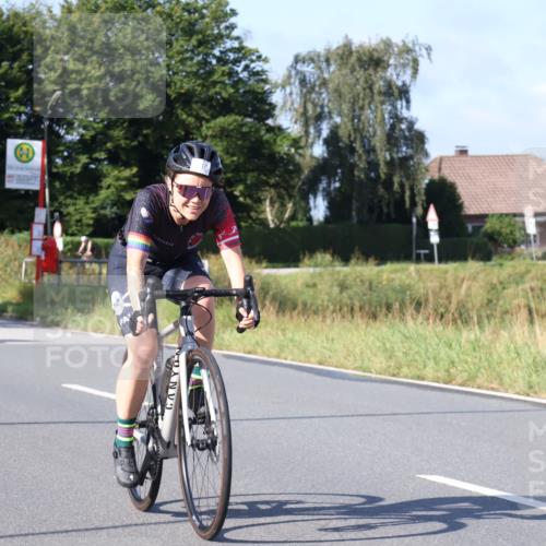 25.08.2024 - Elbe Triathlon Hamburg Fuchs,  Jonas http://msf.ph/oto/6844112 25.08.2024 09:43:15 Radfahren 376, 417, 150, 243, 507, 317, 530 meine-sportfotos.de