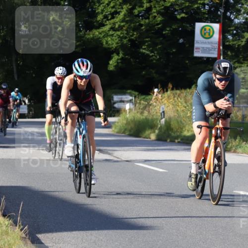 25.08.2024 - Elbe Triathlon Hamburg Fuchs,  Jonas http://msf.ph/oto/6844125 25.08.2024 09:43:16 Radfahren 376, 417, 150, 243, 507, 317, 530, 165, 411 meine-sportfotos.de