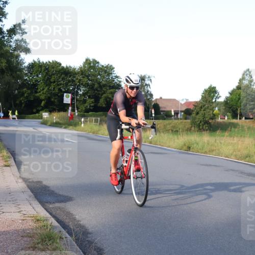 25.08.2024 - Elbe Triathlon Hamburg Fuchs,  Jonas http://msf.ph/oto/6844128 25.08.2024 09:02:21 Radfahren 155 meine-sportfotos.de