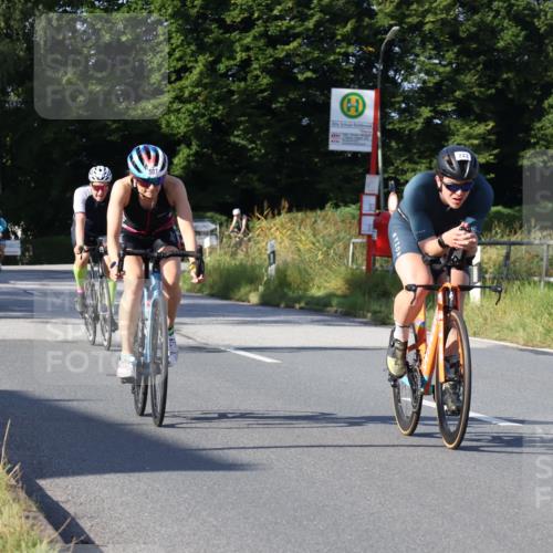 25.08.2024 - Elbe Triathlon Hamburg Fuchs,  Jonas http://msf.ph/oto/6844130 25.08.2024 09:43:16 Radfahren 376, 417, 150, 243, 507, 317, 530, 165, 411 meine-sportfotos.de