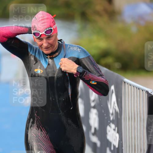 25.08.2024 - Elbe Triathlon Hamburg H.Heesch http://msf.ph/oto/6844133 25.08.2024 08:46:39 Schwimmen 113, 131, 138, 147, 150, 179, 198 meine-sportfotos.de