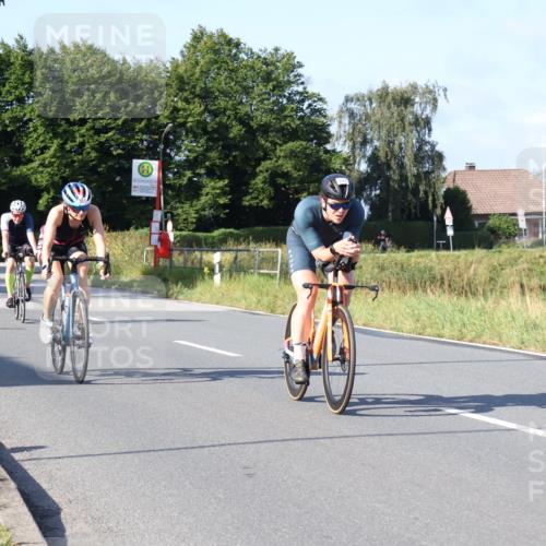 25.08.2024 - Elbe Triathlon Hamburg Fuchs,  Jonas http://msf.ph/oto/6844139 25.08.2024 09:43:17 Radfahren 376, 417, 150, 243, 507, 317, 530, 165, 411 meine-sportfotos.de