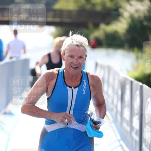 25.08.2024 - Elbe Triathlon Hamburg H.Heesch http://msf.ph/oto/6844148 25.08.2024 14:40:40 Schwimmen  meine-sportfotos.de