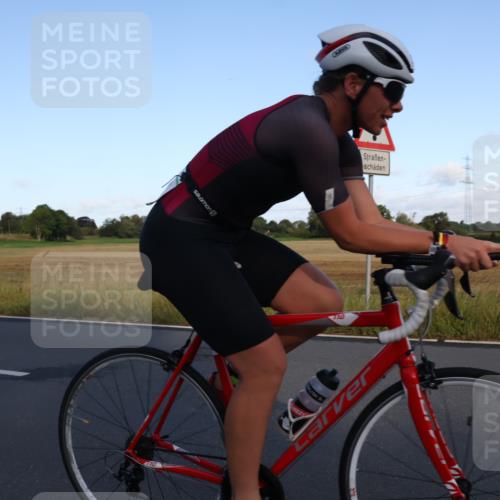 25.08.2024 - Elbe Triathlon Hamburg Fuchs,  Jonas http://msf.ph/oto/6844153 25.08.2024 09:02:21 Radfahren 155 meine-sportfotos.de