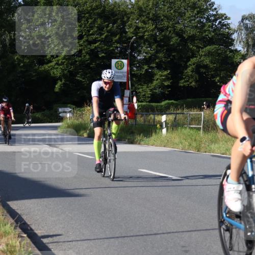 25.08.2024 - Elbe Triathlon Hamburg Fuchs,  Jonas http://msf.ph/oto/6844157 25.08.2024 09:43:18 Radfahren 417, 150, 243, 507, 317, 530, 165, 411 meine-sportfotos.de