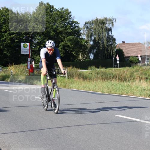25.08.2024 - Elbe Triathlon Hamburg Fuchs,  Jonas http://msf.ph/oto/6844159 25.08.2024 09:43:18 Radfahren 417, 150, 243, 507, 317, 530, 165, 411 meine-sportfotos.de