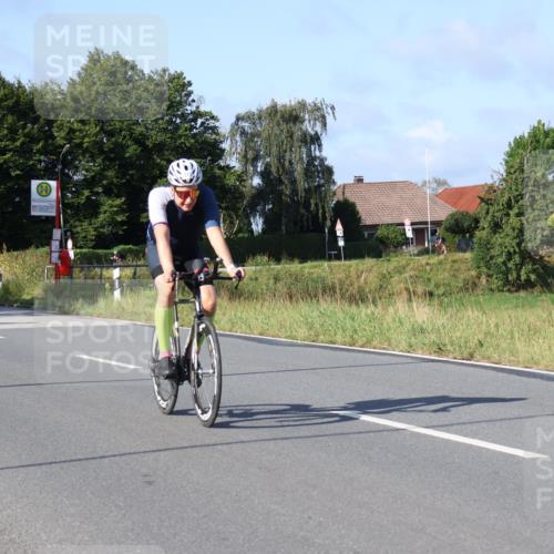 25.08.2024 - Elbe Triathlon Hamburg Fuchs,  Jonas http://msf.ph/oto/6844164 25.08.2024 09:43:18 Radfahren 417, 150, 243, 507, 317, 530, 165, 411 meine-sportfotos.de