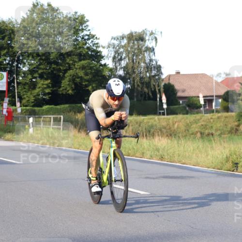 25.08.2024 - Elbe Triathlon Hamburg Fuchs,  Jonas http://msf.ph/oto/6844190 25.08.2024 09:02:40 Radfahren 101 meine-sportfotos.de