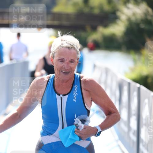 25.08.2024 - Elbe Triathlon Hamburg H.Heesch http://msf.ph/oto/6844193 25.08.2024 14:40:40 Schwimmen  meine-sportfotos.de
