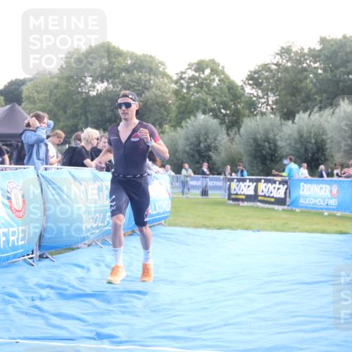 25.08.2024 - Elbe Triathlon Hamburg H.Heesch http://msf.ph/oto/6844197 25.08.2024 10:34:17 Ziel 88 meine-sportfotos.de