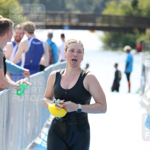 25.08.2024 - Elbe Triathlon Hamburg H.Heesch http://msf.ph/oto/6844234 25.08.2024 14:40:42 Schwimmen  meine-sportfotos.de