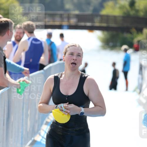 25.08.2024 - Elbe Triathlon Hamburg H.Heesch http://msf.ph/oto/6844241 25.08.2024 14:40:42 Schwimmen  meine-sportfotos.de