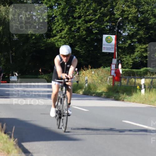 25.08.2024 - Elbe Triathlon Hamburg Fuchs,  Jonas http://msf.ph/oto/6844246 25.08.2024 09:43:24 Radfahren 317, 530, 165, 411, 446, 264, 482 meine-sportfotos.de