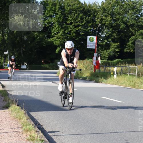25.08.2024 - Elbe Triathlon Hamburg Fuchs,  Jonas http://msf.ph/oto/6844248 25.08.2024 09:43:25 Radfahren 530, 165, 411, 446, 264, 482, 233 meine-sportfotos.de