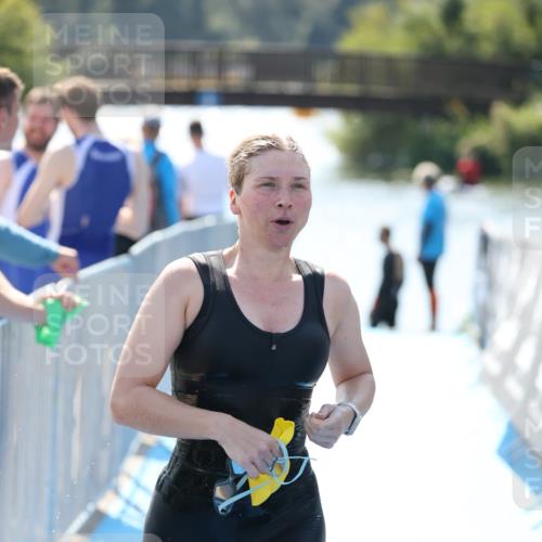 25.08.2024 - Elbe Triathlon Hamburg H.Heesch http://msf.ph/oto/6844266 25.08.2024 14:40:42 Schwimmen  meine-sportfotos.de