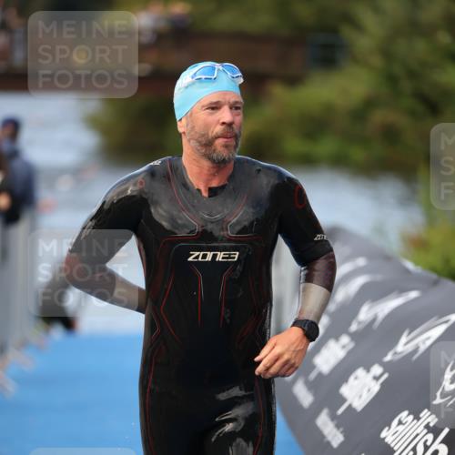 25.08.2024 - Elbe Triathlon Hamburg H.Heesch http://msf.ph/oto/6844278 25.08.2024 08:46:47 Schwimmen 113, 146, 147, 150, 198 meine-sportfotos.de