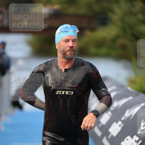 25.08.2024 - Elbe Triathlon Hamburg H.Heesch http://msf.ph/oto/6844295 25.08.2024 08:46:47 Schwimmen 113, 146, 147, 150, 198 meine-sportfotos.de