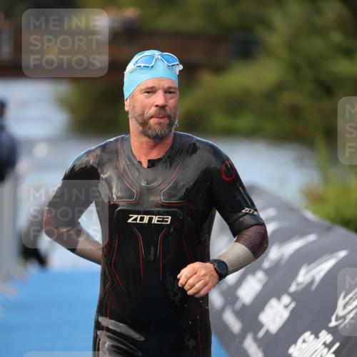 25.08.2024 - Elbe Triathlon Hamburg H.Heesch http://msf.ph/oto/6844303 25.08.2024 08:46:47 Schwimmen 113, 146, 147, 150, 198 meine-sportfotos.de