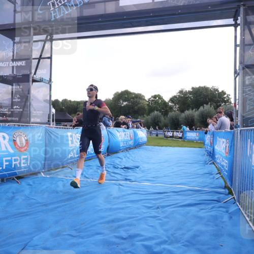 25.08.2024 - Elbe Triathlon Hamburg H.Heesch http://msf.ph/oto/6844305 25.08.2024 10:34:18 Ziel 88 meine-sportfotos.de