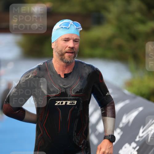 25.08.2024 - Elbe Triathlon Hamburg H.Heesch http://msf.ph/oto/6844307 25.08.2024 08:46:47 Schwimmen 113, 146, 147, 150, 198 meine-sportfotos.de