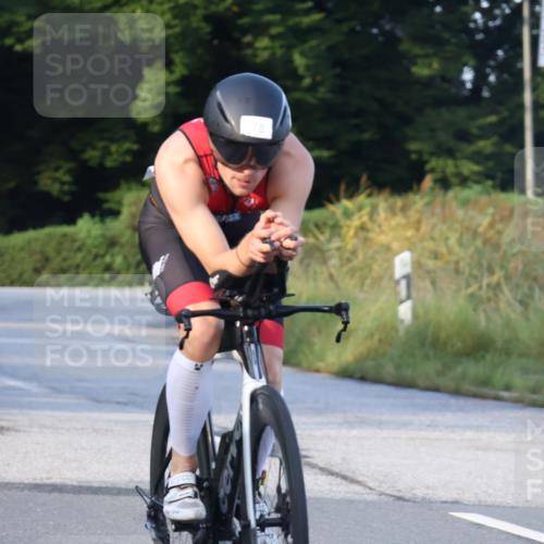 25.08.2024 - Elbe Triathlon Hamburg Fuchs,  Jonas http://msf.ph/oto/6844328 25.08.2024 09:03:35 Radfahren 68, 78 meine-sportfotos.de
