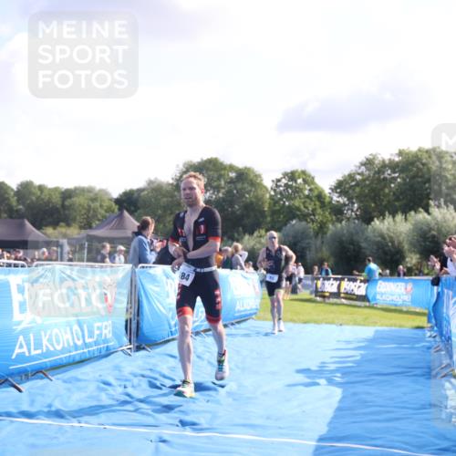 25.08.2024 - Elbe Triathlon Hamburg H.Heesch http://msf.ph/oto/6844408 25.08.2024 10:34:43 Ziel 83, 184 meine-sportfotos.de