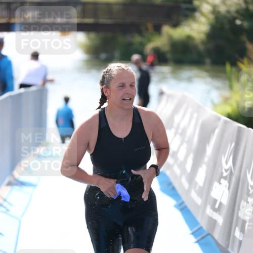 25.08.2024 - Elbe Triathlon Hamburg H.Heesch http://msf.ph/oto/6844426 25.08.2024 14:41:41 Schwimmen  meine-sportfotos.de