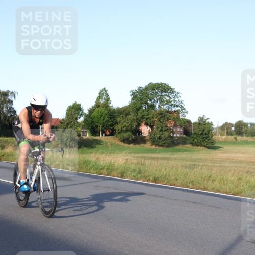 25.08.2024 - Elbe Triathlon Hamburg Fuchs,  Jonas http://msf.ph/oto/6844435 25.08.2024 09:03:42 Radfahren 156, 229, 107 meine-sportfotos.de