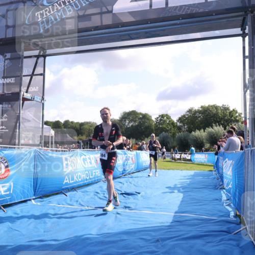 25.08.2024 - Elbe Triathlon Hamburg H.Heesch http://msf.ph/oto/6844447 25.08.2024 10:34:44 Ziel 83, 184 meine-sportfotos.de