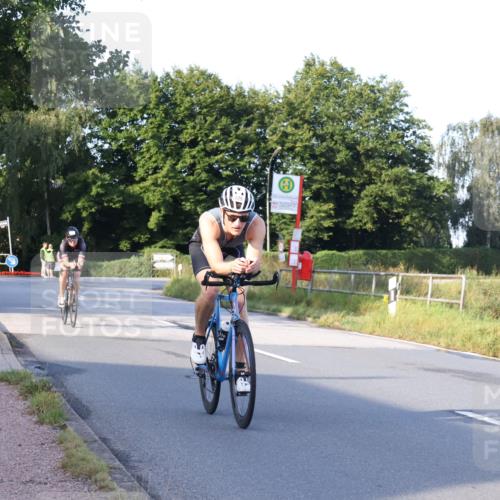 25.08.2024 - Elbe Triathlon Hamburg Fuchs,  Jonas http://msf.ph/oto/6844448 25.08.2024 09:03:44 Radfahren 156, 229, 107 meine-sportfotos.de