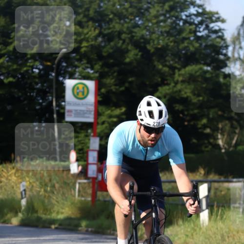 25.08.2024 - Elbe Triathlon Hamburg Fuchs,  Jonas http://msf.ph/oto/6844466 25.08.2024 09:43:53 Radfahren 362, 270, 341 meine-sportfotos.de