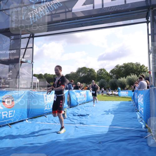 25.08.2024 - Elbe Triathlon Hamburg H.Heesch http://msf.ph/oto/6844475 25.08.2024 10:34:44 Ziel 83, 184 meine-sportfotos.de
