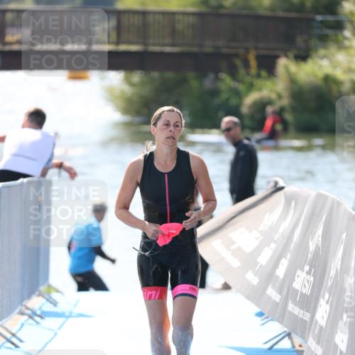 25.08.2024 - Elbe Triathlon Hamburg H.Heesch http://msf.ph/oto/6844482 25.08.2024 14:42:01 Schwimmen  meine-sportfotos.de