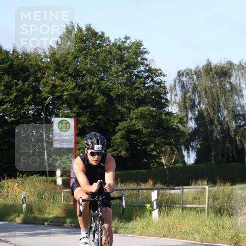 25.08.2024 - Elbe Triathlon Hamburg Fuchs,  Jonas http://msf.ph/oto/6844502 25.08.2024 09:43:58 Radfahren 270, 341, 251, 528 meine-sportfotos.de