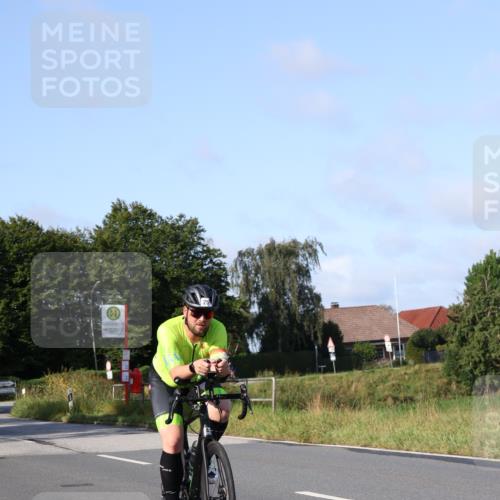 25.08.2024 - Elbe Triathlon Hamburg Fuchs,  Jonas http://msf.ph/oto/6844536 25.08.2024 09:43:59 Radfahren 270, 341, 251, 528 meine-sportfotos.de