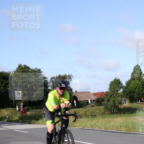 25.08.2024 - Elbe Triathlon Hamburg Fuchs,  Jonas http://msf.ph/oto/6844541 25.08.2024 09:43:59 Radfahren 270, 341, 251, 528 meine-sportfotos.de