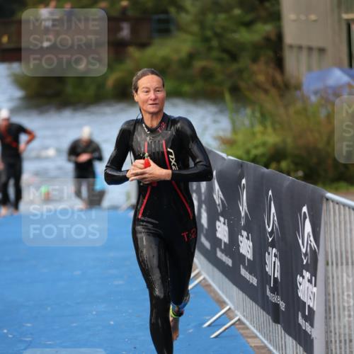 25.08.2024 - Elbe Triathlon Hamburg H.Heesch http://msf.ph/oto/6844570 25.08.2024 08:47:10 Schwimmen 125, 146, 193, 194, 198 meine-sportfotos.de