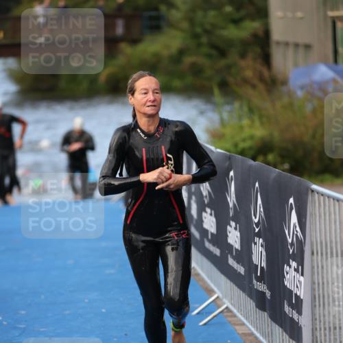 25.08.2024 - Elbe Triathlon Hamburg H.Heesch http://msf.ph/oto/6844587 25.08.2024 08:47:10 Schwimmen 125, 146, 193, 194, 198 meine-sportfotos.de