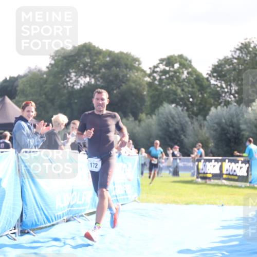 25.08.2024 - Elbe Triathlon Hamburg H.Heesch http://msf.ph/oto/6844590 25.08.2024 10:35:08 Ziel 169, 172 meine-sportfotos.de