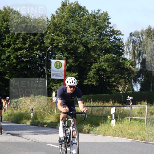 25.08.2024 - Elbe Triathlon Hamburg Fuchs,  Jonas http://msf.ph/oto/6844598 25.08.2024 09:44:23 Radfahren 249, 396, 242, 231, 384 meine-sportfotos.de