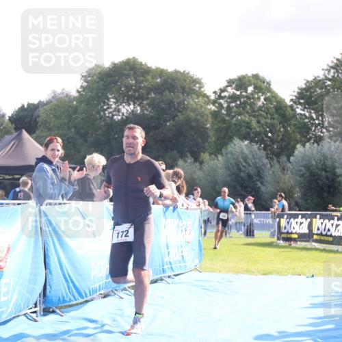 25.08.2024 - Elbe Triathlon Hamburg H.Heesch http://msf.ph/oto/6844605 25.08.2024 10:35:08 Ziel 169, 172 meine-sportfotos.de