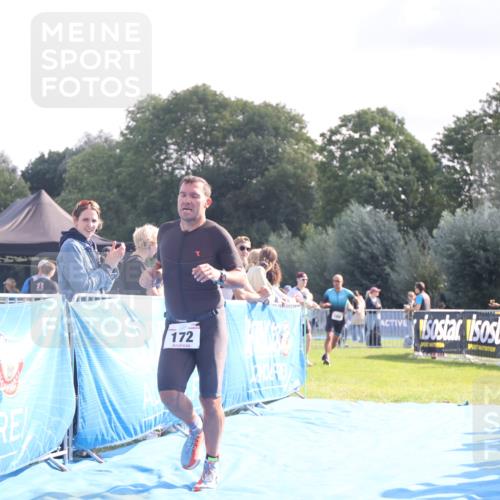 25.08.2024 - Elbe Triathlon Hamburg H.Heesch http://msf.ph/oto/6844610 25.08.2024 10:35:08 Ziel 169, 172 meine-sportfotos.de