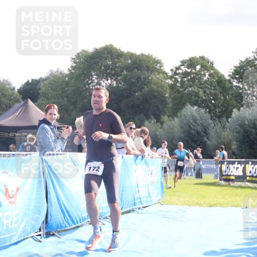 25.08.2024 - Elbe Triathlon Hamburg H.Heesch http://msf.ph/oto/6844614 25.08.2024 10:35:08 Ziel 169, 172 meine-sportfotos.de
