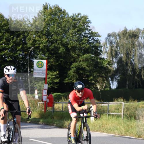 25.08.2024 - Elbe Triathlon Hamburg Fuchs,  Jonas http://msf.ph/oto/6844623 25.08.2024 09:44:25 Radfahren 249, 396, 242, 231, 384, 290 meine-sportfotos.de