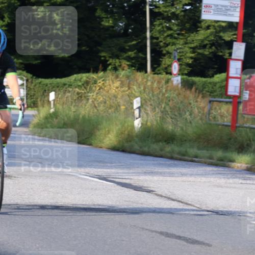 25.08.2024 - Elbe Triathlon Hamburg Fuchs,  Jonas http://msf.ph/oto/6844641 25.08.2024 09:04:03 Radfahren 93, 53, 128 meine-sportfotos.de