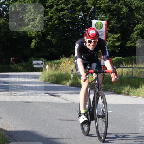 25.08.2024 - Elbe Triathlon Hamburg Fuchs,  Jonas http://msf.ph/oto/6844668 25.08.2024 09:44:29 Radfahren 249, 396, 242, 231, 384, 290, 276, 257 meine-sportfotos.de