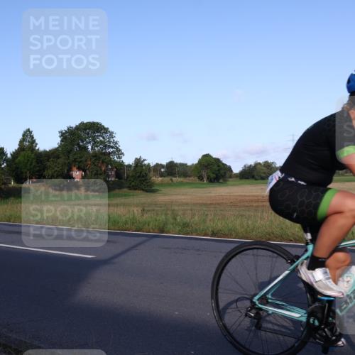 25.08.2024 - Elbe Triathlon Hamburg Fuchs,  Jonas http://msf.ph/oto/6844685 25.08.2024 09:04:05 Radfahren 93, 53, 128, 106 meine-sportfotos.de