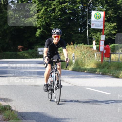 25.08.2024 - Elbe Triathlon Hamburg Fuchs,  Jonas http://msf.ph/oto/6844718 25.08.2024 09:44:38 Radfahren 276, 257, 516 meine-sportfotos.de