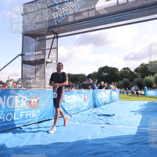 25.08.2024 - Elbe Triathlon Hamburg H.Heesch http://msf.ph/oto/6844729 25.08.2024 10:35:09 Ziel 169, 172 meine-sportfotos.de